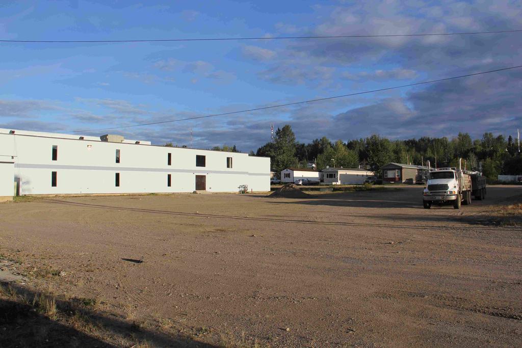 Fort Nelson Hotel Exterior photo